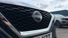 Nissan Qashqai 1.3 DiG-T MH Acenta Premium 5dr Petrol Hatchback